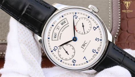 đồng hồ iwc schaffhausen fake|authentic iwc schafhaussen.